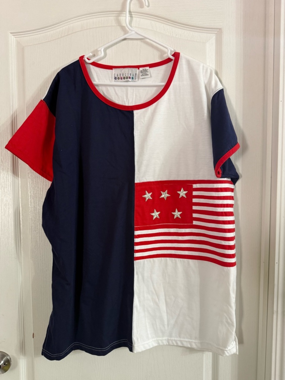 Carolina Colours II Women’s American Flag Top Sz 18/20. AP-70